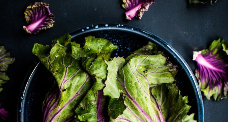 Bol de feuilles de laitue