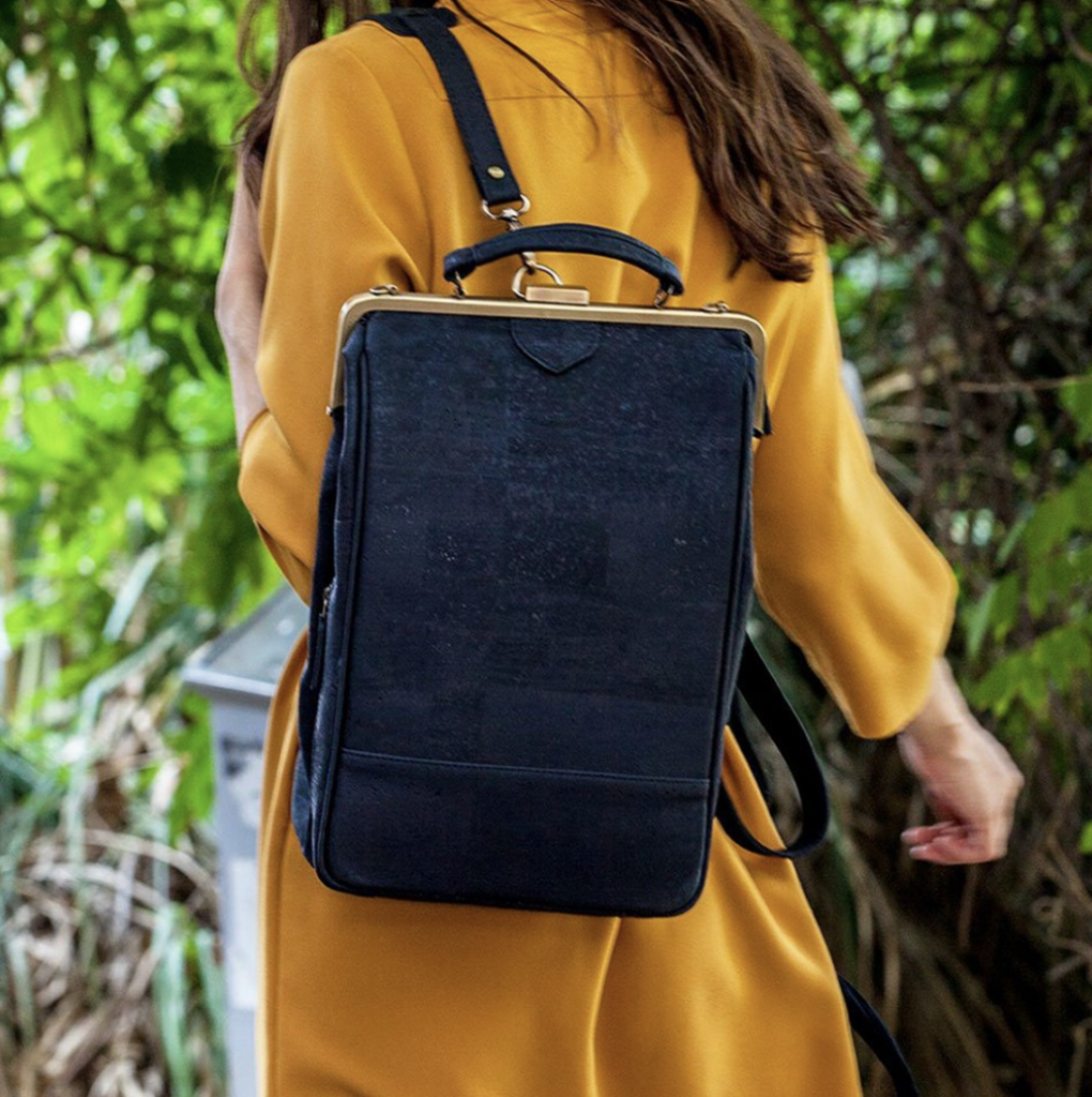 Sac à dos parisien convertible
