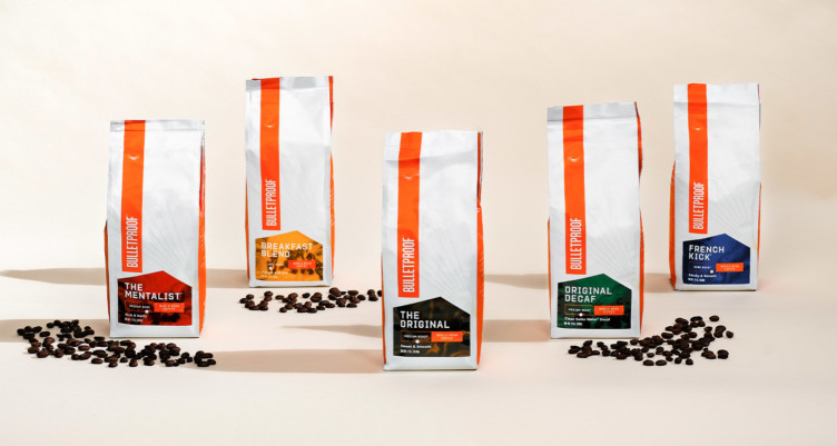 Photo de famille de grains de café à l'épreuve des balles