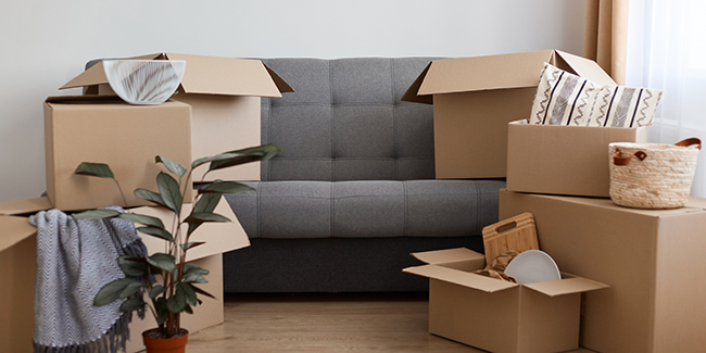 Moving apartment without elevator: advice and quotes