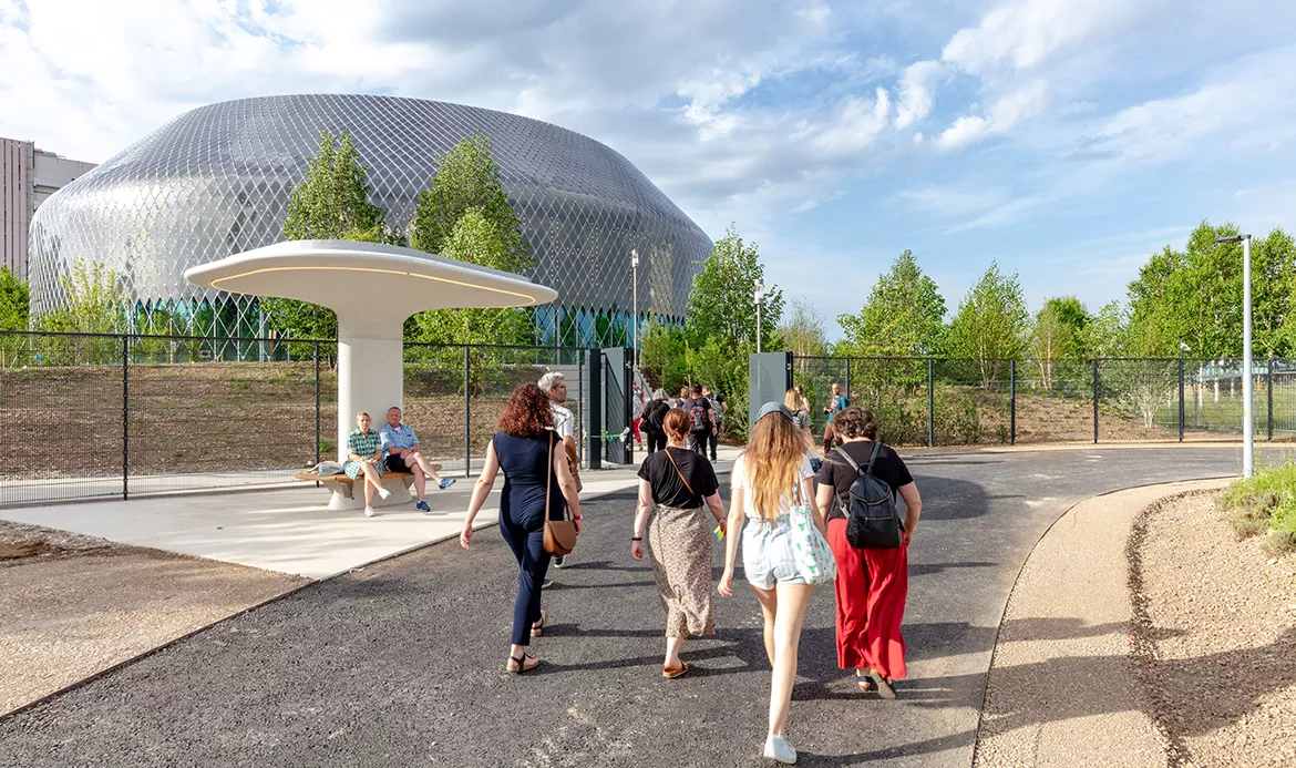 The Novartis Pavilion is a modern, publicly accessible exhibition and event center on the Novartis Campus. / The Novartis Pavilion is a modern, open-to-the-public exhibition and event center on the Novartis Campus.